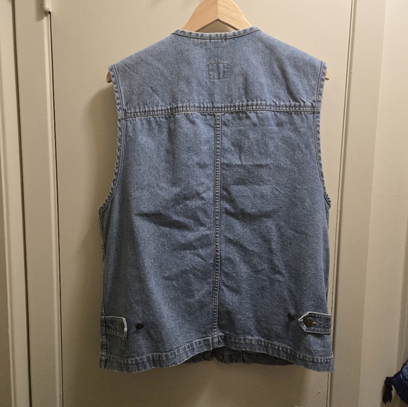 Lizwear Denim Utility Vest - Picture 2 of 3